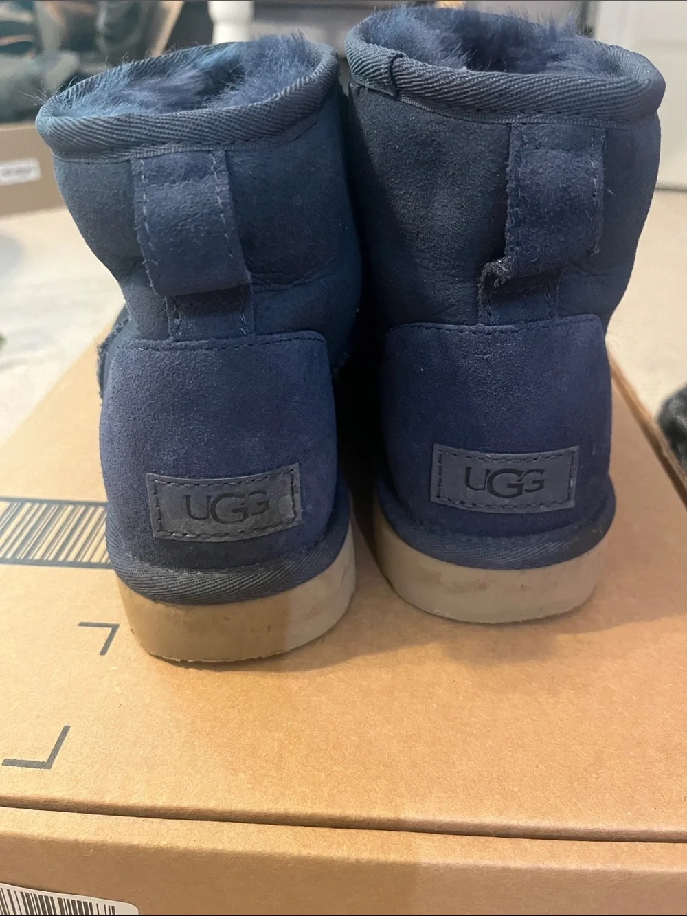 UGG Women's Classic Mini II Boot dark indigo nwot size 7